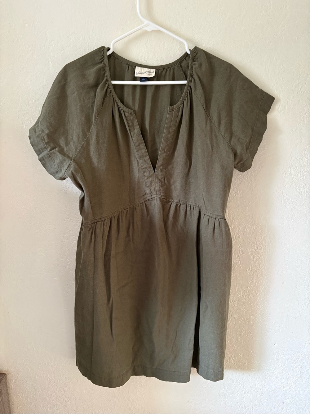 FINAL SALE 🗣️ Universal Thread Olive Green Women's Split-Neck Short Sleeve Dress